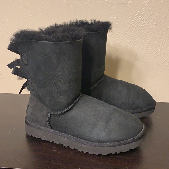 Ugg Bailey Boots Black Suede Size 6 - Picture 3 of 13